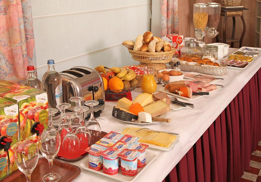 Hotel Belvedere Westouter Bagian luar foto