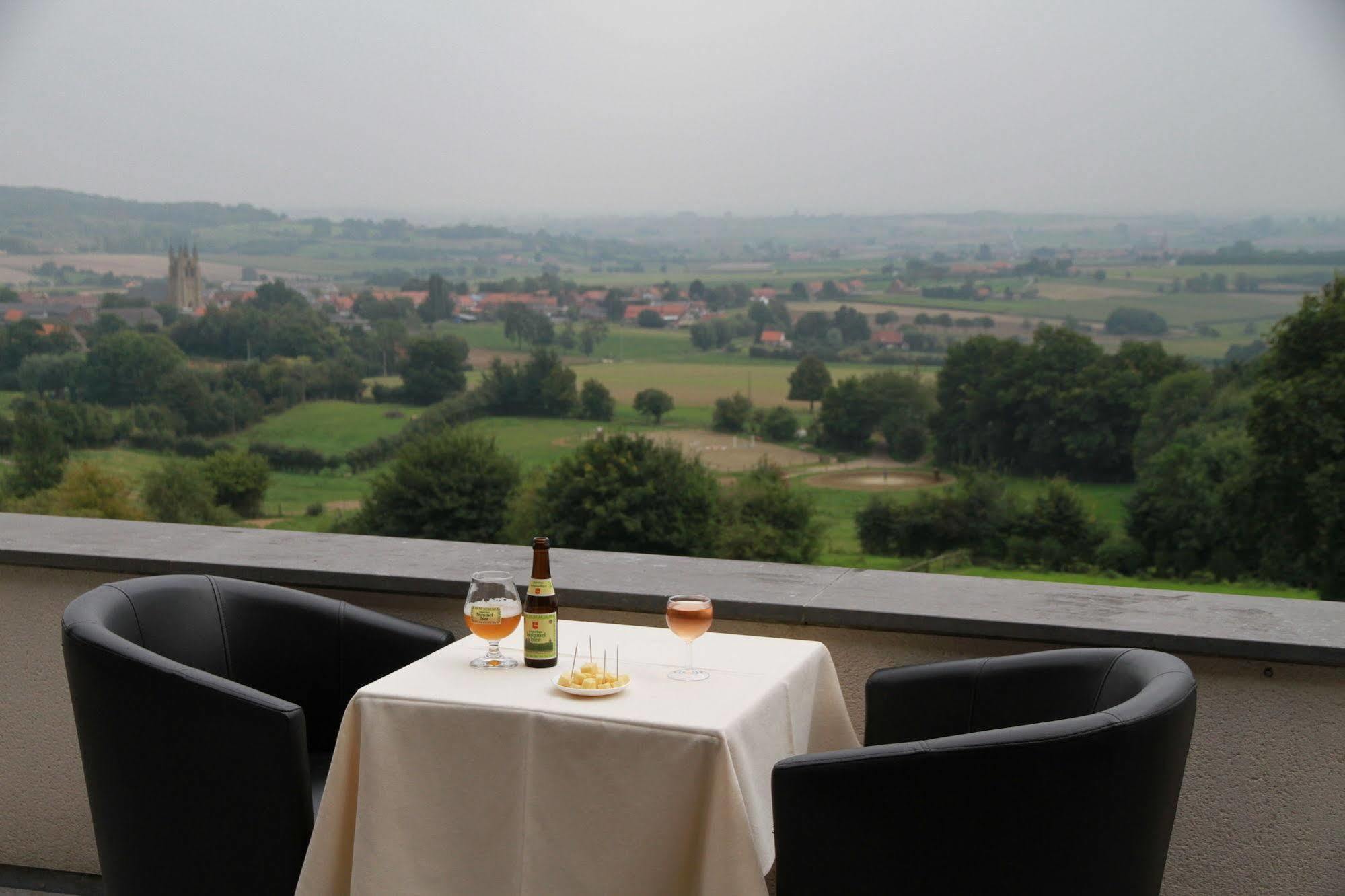 Hotel Belvedere Westouter Bagian luar foto